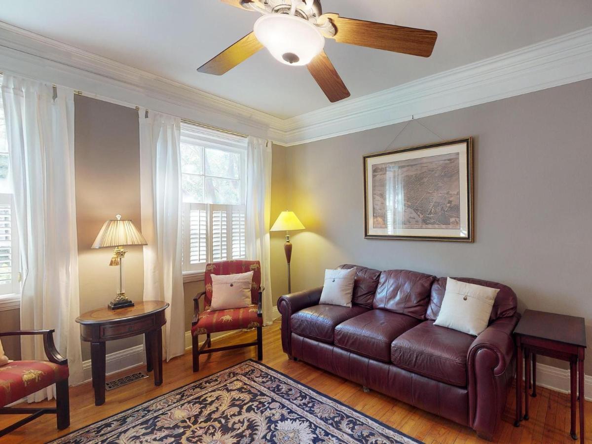 Southern Charm On Liberty Savannah Luaran gambar