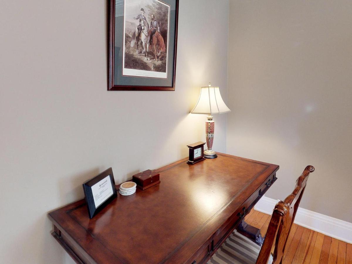 Southern Charm On Liberty Savannah Luaran gambar